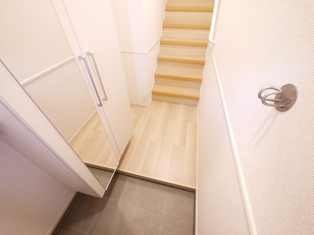 クレストールⅠの玄関|シンプルで使いやすい玄関です