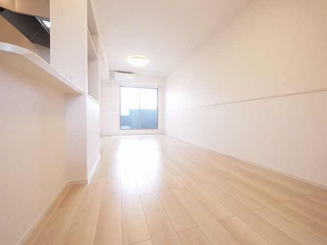 クレストールⅠの居間・リビング|こちらの居間で趣味の時間をお楽しみください