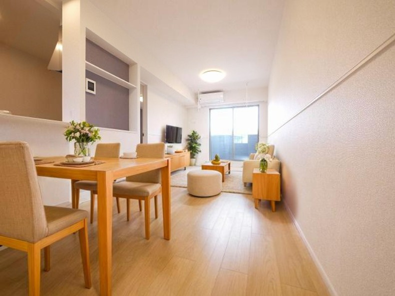 クレストールⅠの居間・リビング|CGで家具等を配置したもので家具等は含まれません