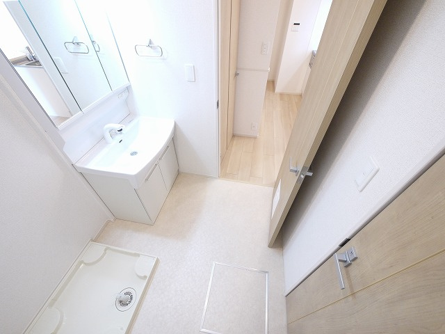 クレストールⅠの洗面所|コンパクトで使いやすい洗面所