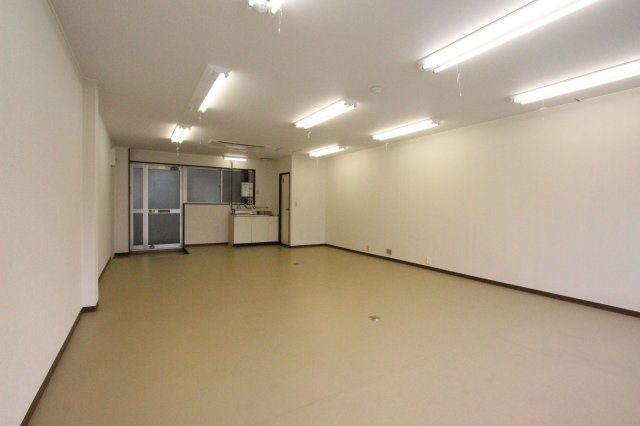 第二中沼ビル（事務所）の内装