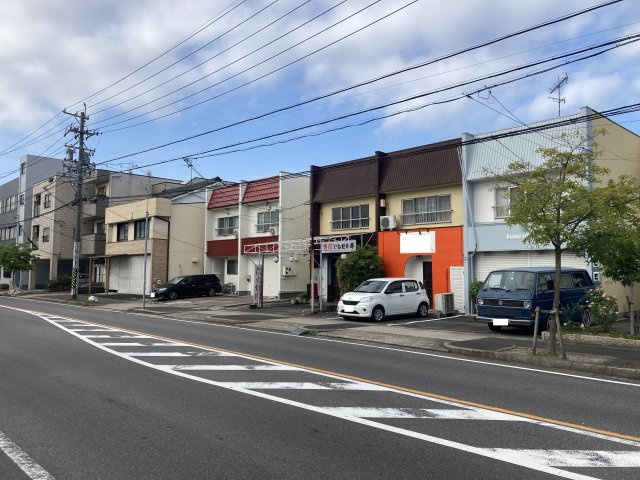 浮野町９店舗付住居の外観