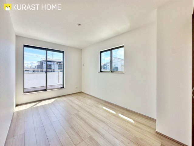 長岡京市滝ノ町2丁目　新築戸建の洋室|7.12帖洋室