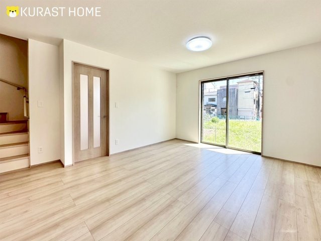 長岡京市滝ノ町2丁目　新築戸建の居間・リビング