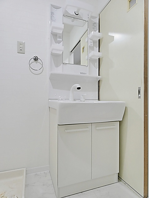 ニューアーバン一社の独立洗面台|独立洗面台で身支度をすべて済ませてしまいましょう