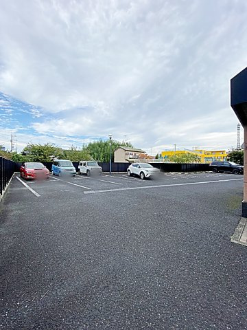 グランハートの駐車場|駐車場です