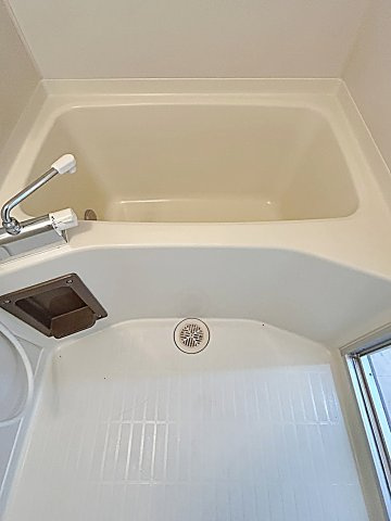 プレステージ社が丘の浴室|ゆったり過ごせるお風呂です