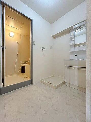 プレステージ社が丘の洗面所|脱衣スペースもあります