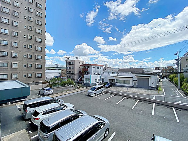 クレストビルの展望