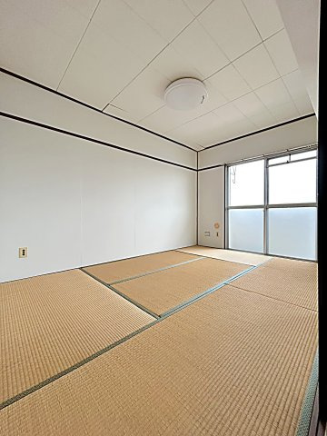 第２大幸ハイツの寝室|使い勝手のいい寝室です