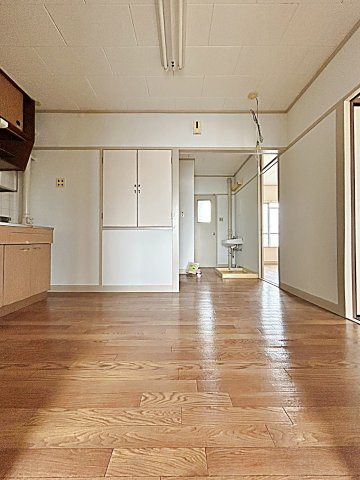 第２大幸ハイツの居間・リビング|ゆったり過ごせる居間です