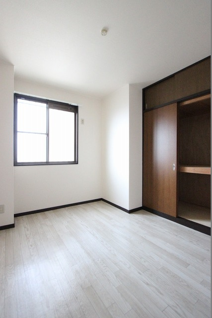 ソレアードⅡの居間・リビング|おしゃれな居間です