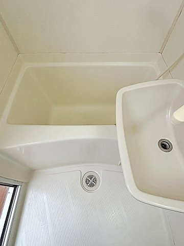 ソレイユ東海通の浴室|同間取り別部屋の画像です