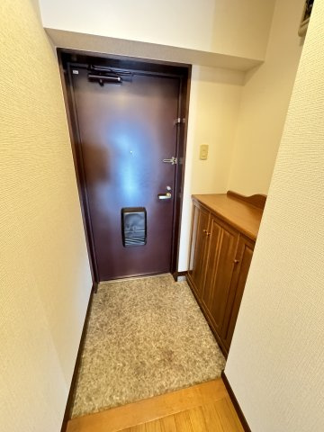 サニーコート坂野の玄関|明るい玄関です