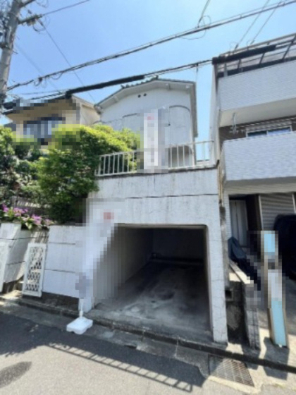 太秦桜が丘　中古一戸建ての外観|新しい生活にいかがでしょうか？外観はお住まいの顔になります。こだわりたいポイントですね。外壁塗装や屋根塗装のご相談も承っております。
■現地内覧・資金計画相談・住宅ローン相談もお問合せ受付中■