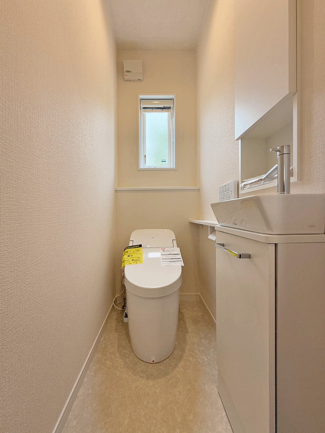 岩沼市松ケ丘　Z空調搭載モデルハウス♪のトイレ