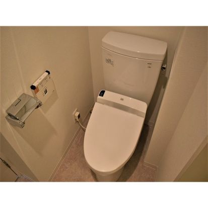 ルクレ森下レジデンスのトイレ