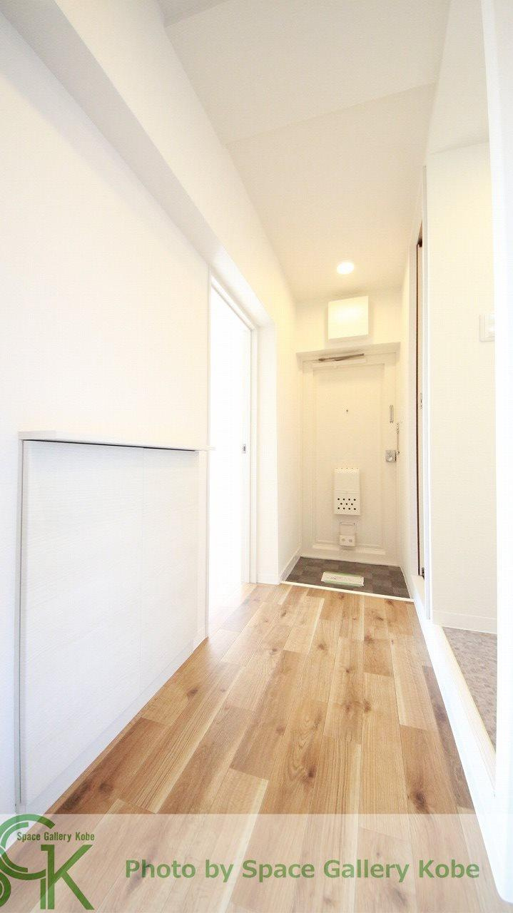 高津橋農住団地B棟の玄関|※お部屋により仕様が異なる場合があります※
