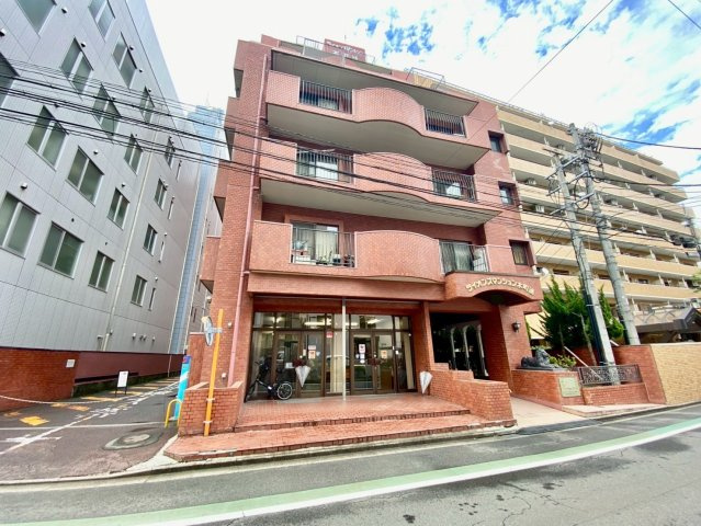 ライオンズマンション木町通の外観