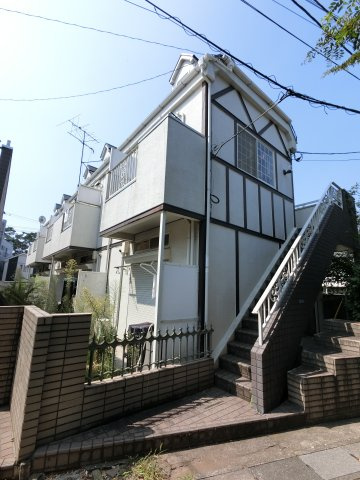 ジュネパレス市川第２１の外観