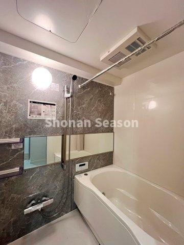 【浴室】 | 浴室乾燥機・追い焚き機能を備えた、設備充実の浴室です♪