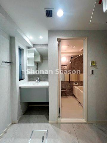 【独立洗面台】 | ワンフロアで動線計画が立てやすく、家事効率もUPしますよ♪