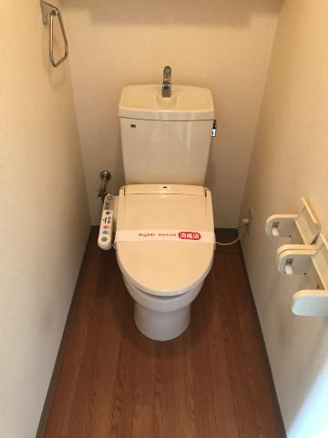 ＭＡＰＬＥ　ＴＲＥＥのトイレ|シャワー付トイレ