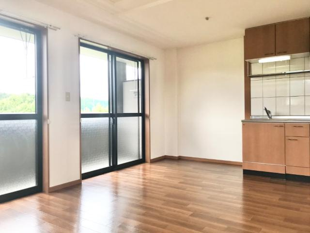 ＭＡＰＬＥ　ＴＲＥＥの居間・リビング|リビング