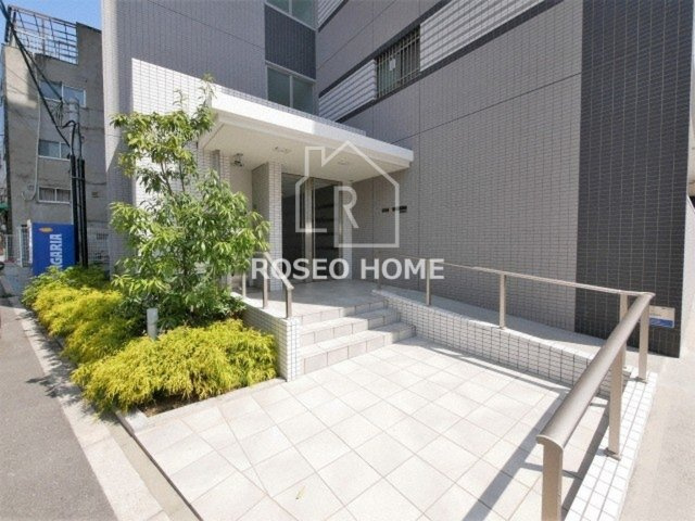 ステラ桜川のエントランス