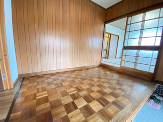 【玄関】 | 高島市新旭町饗庭872　中古戸建 | 東側玄関