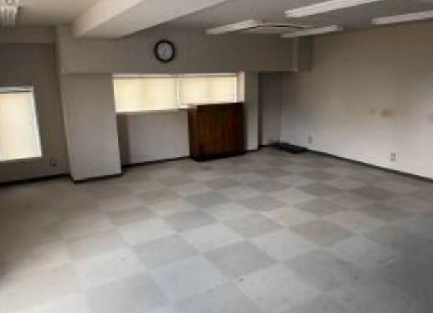 横浜市金沢区福浦２丁目の倉庫