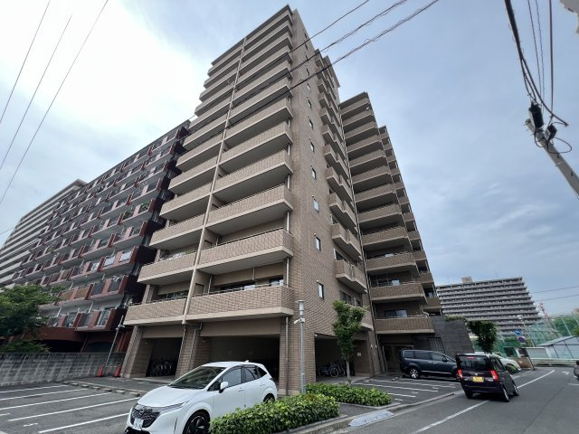 【外観】リビンコート厚生町 