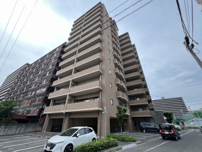 【外観】リビンコート厚生町 