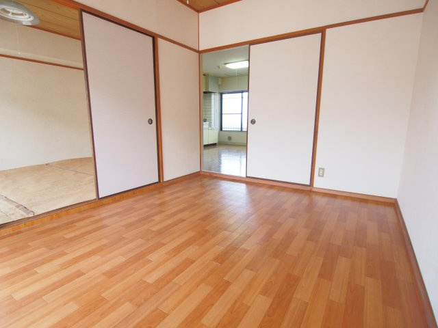 コーポ伊藤の居間・リビング