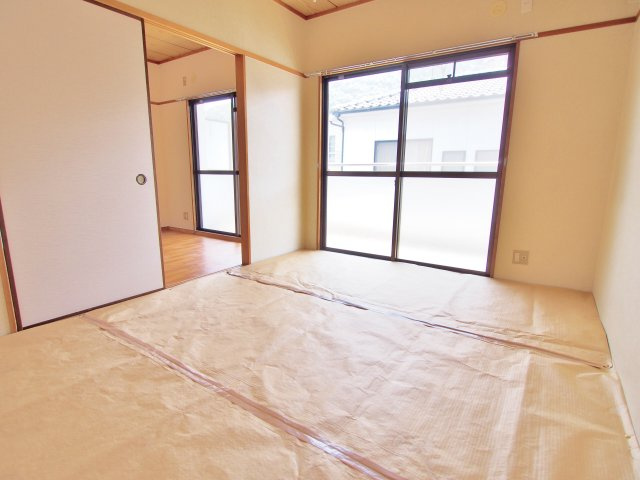 コーポ伊藤の和室