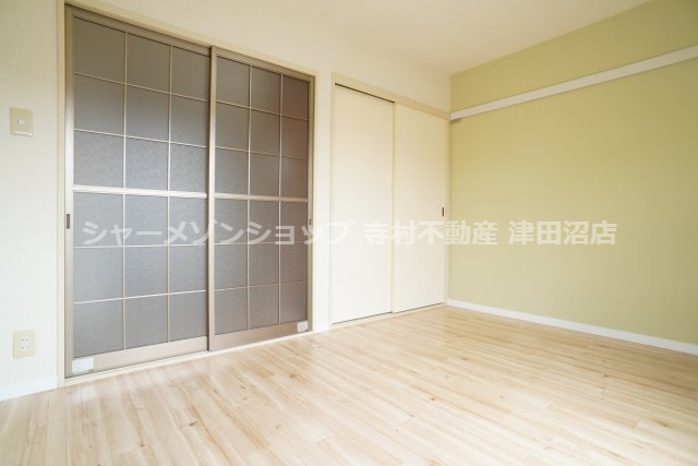 フローラ幕張の寝室|他号室の写真になります。