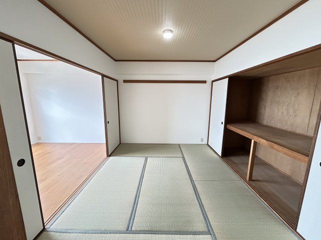 メゾンドール明石山ノ手台の和室