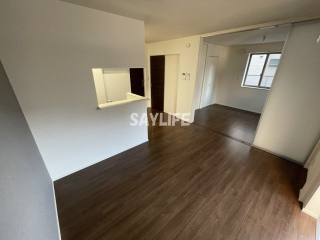 ヘーベルメゾン長池の居間・リビング