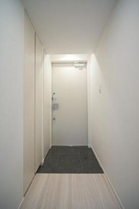 浅草田原町レジデンスの玄関