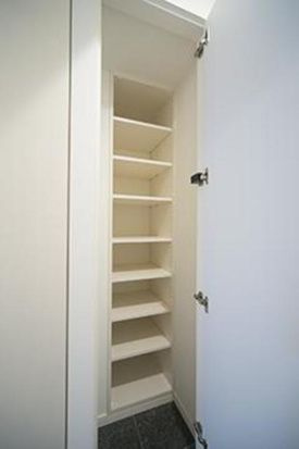 浅草田原町レジデンスの玄関