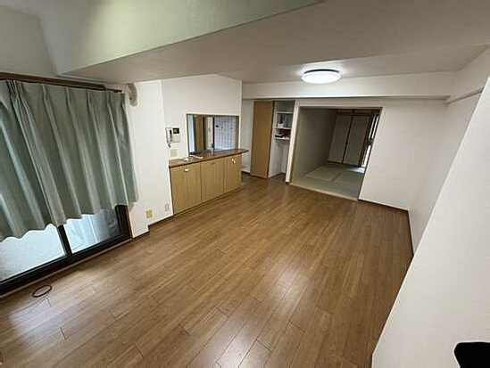 【居間・リビング】