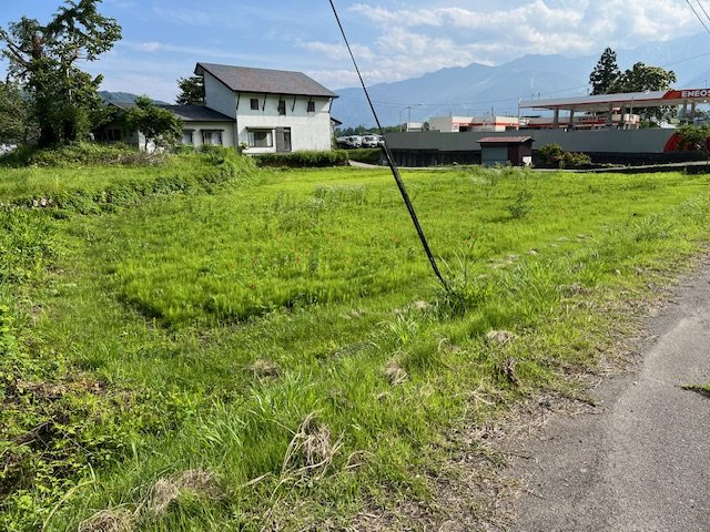 国道148号線沿い　コンビニ近くの外観