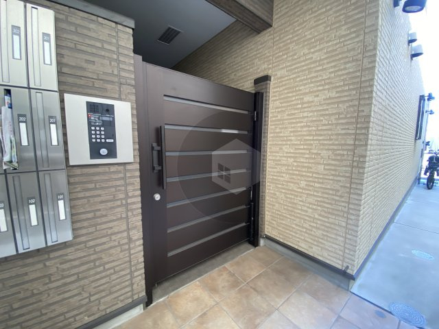 H-Maison大蓮南1のエントランス