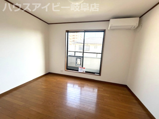 【洋室】 | 各務原市蘇原東栄町築29年中古住宅！再生住宅！大家族様でも安心の5LDK！WIC2か所！ | 各務原市蘇原東栄町築29年中古住宅！再生住宅！大家族様でも安心の5LDK！ウォークインクローゼット2か所！