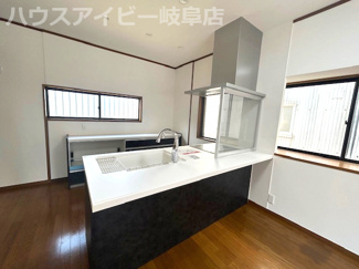 【キッチン】 | 各務原市蘇原東栄町築29年中古住宅！再生住宅！大家族様でも安心の5LDK！WIC2か所！ | 各務原市蘇原東栄町築29年中古住宅！再生住宅！大家族様でも安心の5LDK！ウォークインクローゼット2か所！