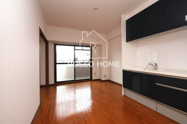 フラット野田Ⅲの居間・リビング|同マンション別部屋：参考写真