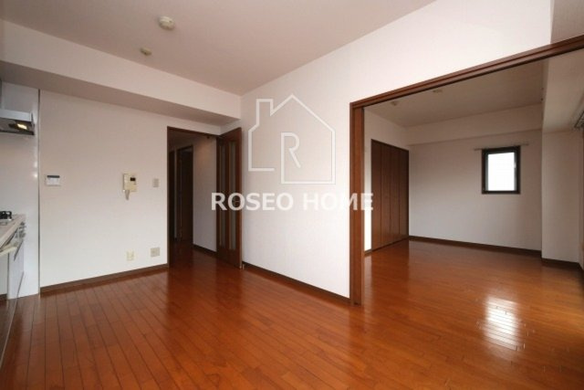 フラット野田Ⅲの居間・リビング|同マンション別部屋：参考写真