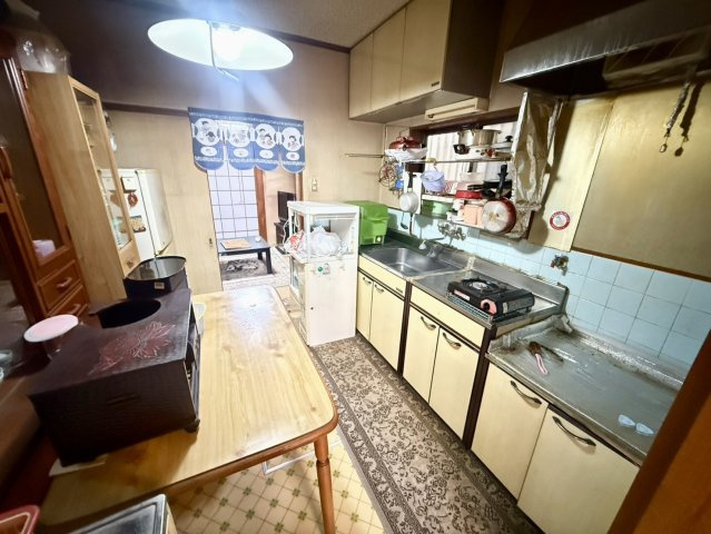 貝塚市麻生中　中古戸建のキッチン