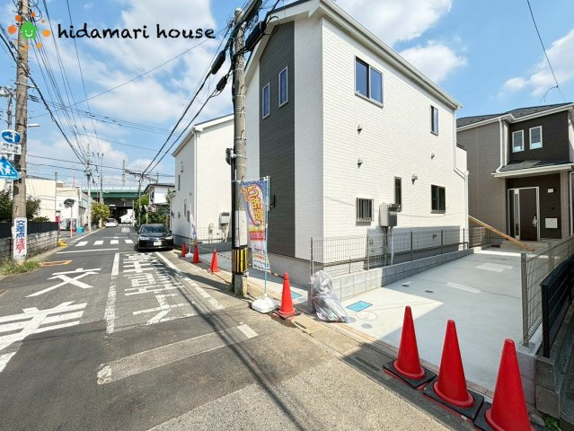 北区東大成町第2期　新築戸建　ハートフルBの前面道路含む現地写真