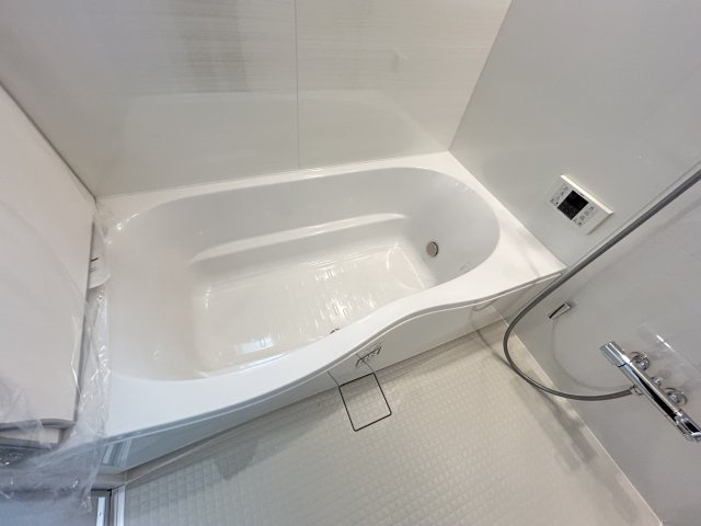 明石市朝霧町３丁目戸建の浴室
